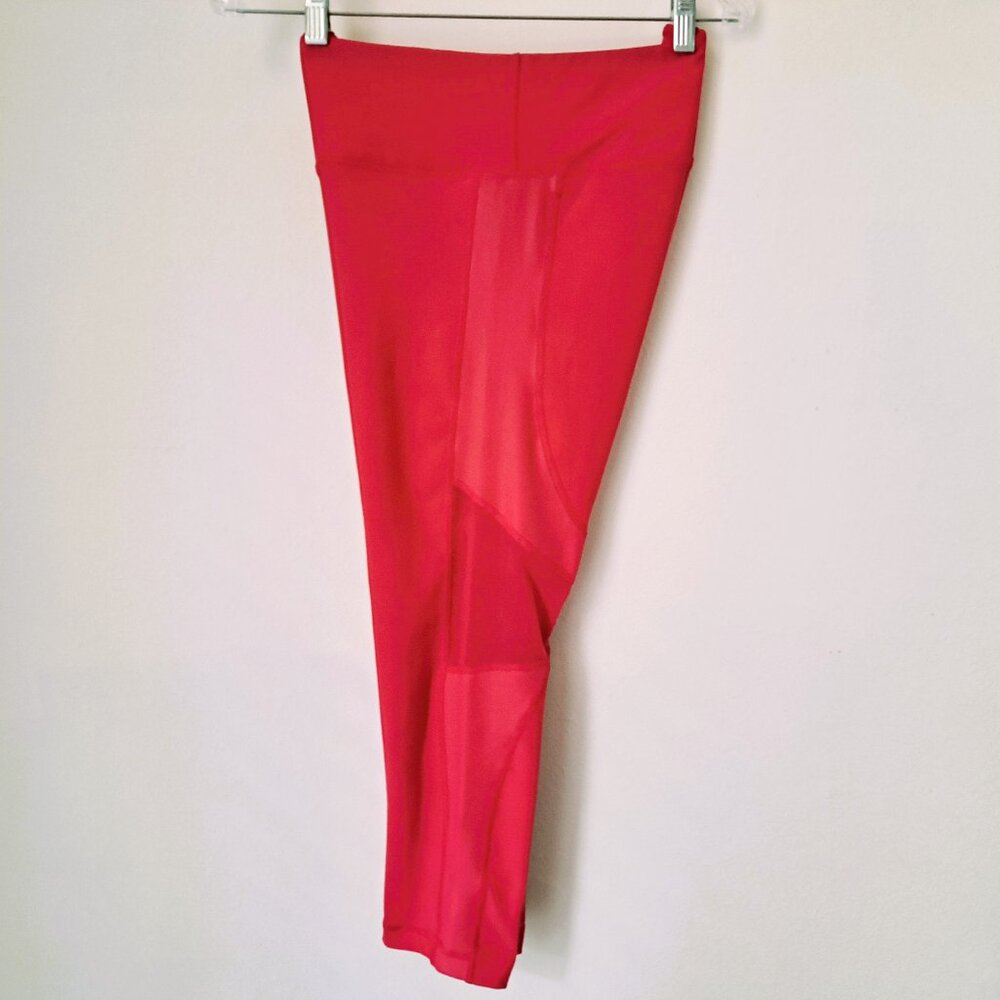 90 Degree Women's Capri Mesh Leggings Red Color Size L